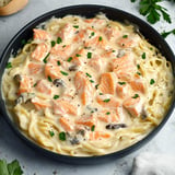 Pâtes au saumon et sauce Alfredo