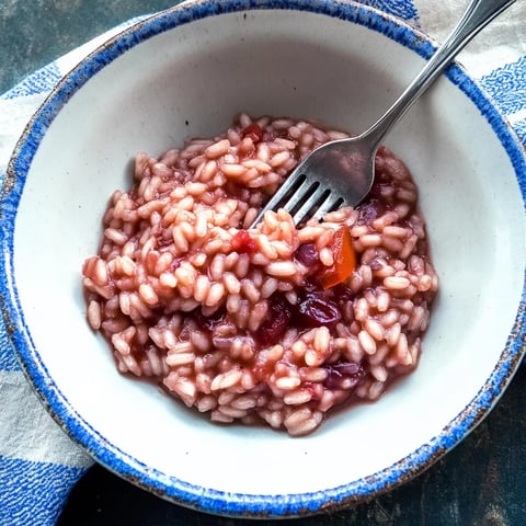 Risotto au Rotwein avec oignons caramélisés