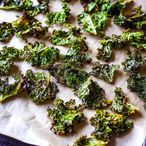 Préparer des chips de chou faits maison au four